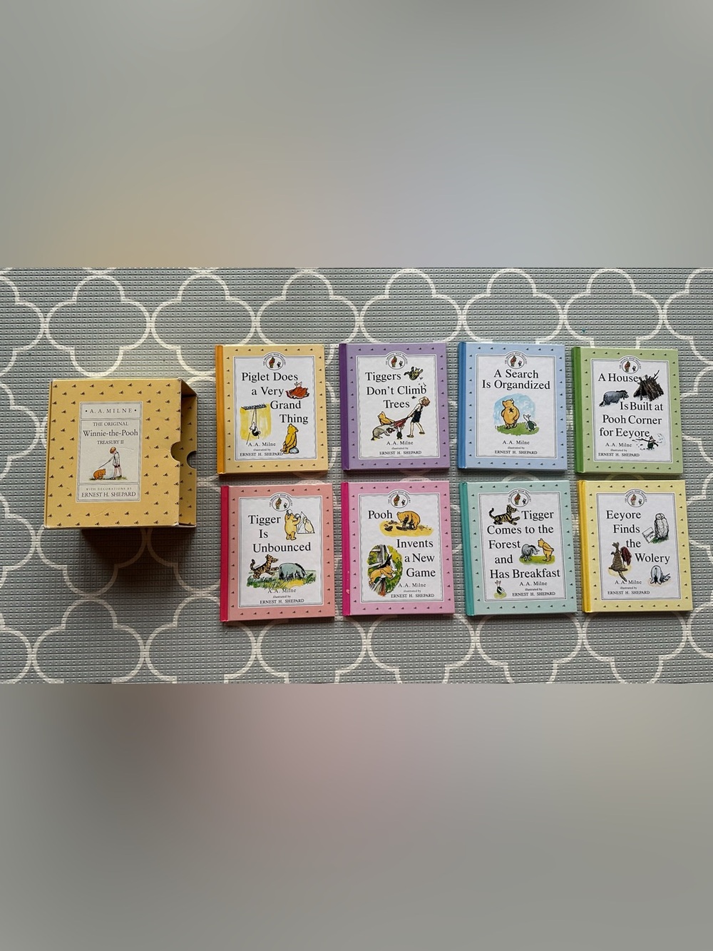 The Original Winnie-the-Pooh Treasury II 8-Book Box Set